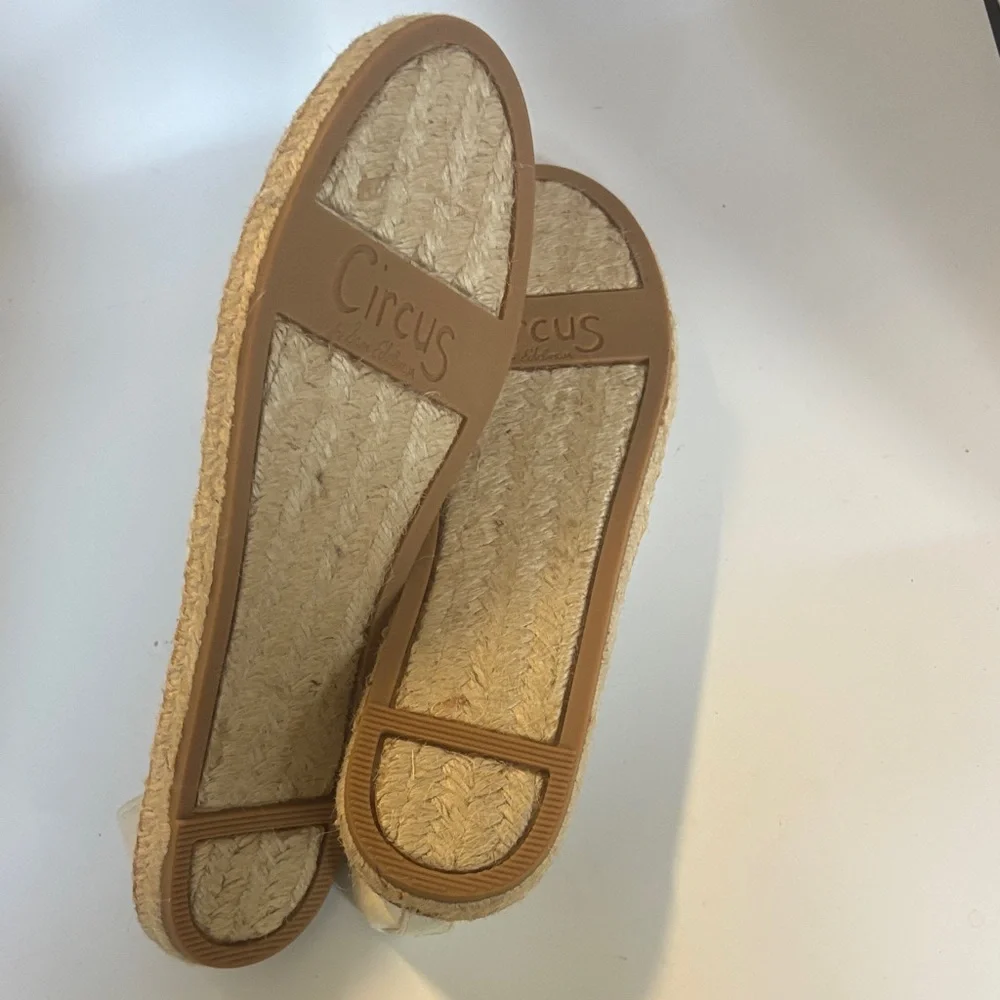 Circus by Sam Edelman women’s sz 10- Cream and Brown sun’s out bun’s out shoes